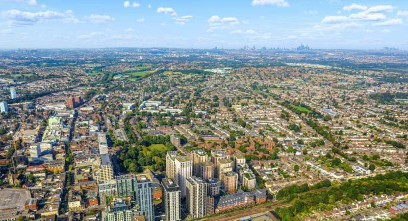 London Premier School Catchment & Commutable Lifestyle Collection 3