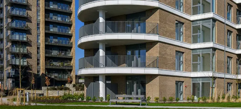 Bankside Gardens, Reading